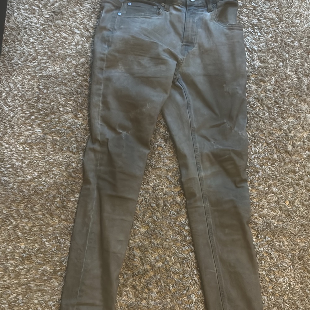 Trendy Gray Distressed Jeans
